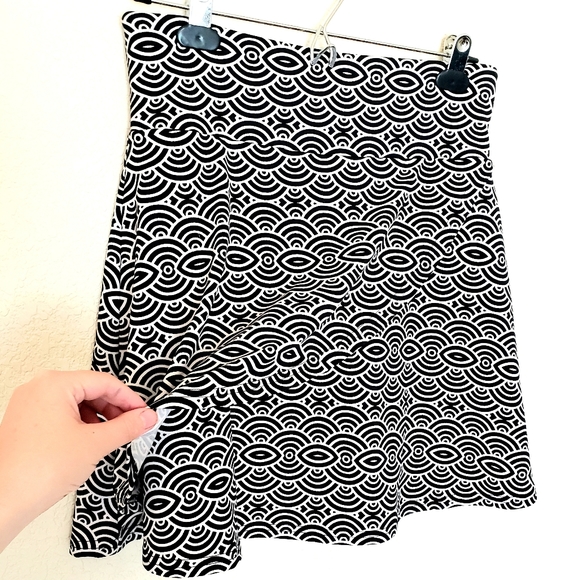 SOYBU Athletic Mini Skirt - Picture 6 of 10